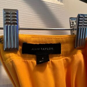 Ann Taylor Yellow Mid-Length Pencil Skirt | Workwear 💼